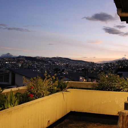 Casa De Tulia Apartment Quito Ngoại thất bức ảnh