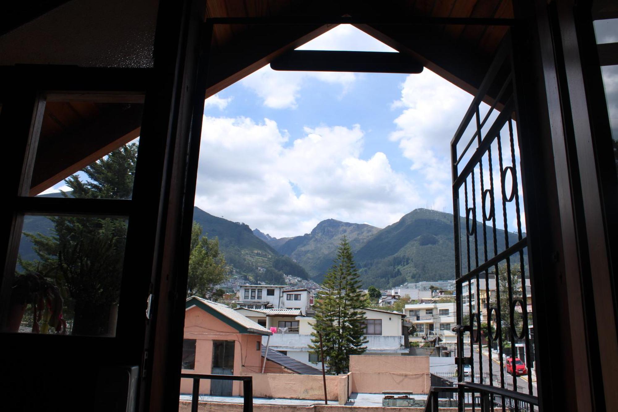 Casa De Tulia Apartment Quito Ngoại thất bức ảnh